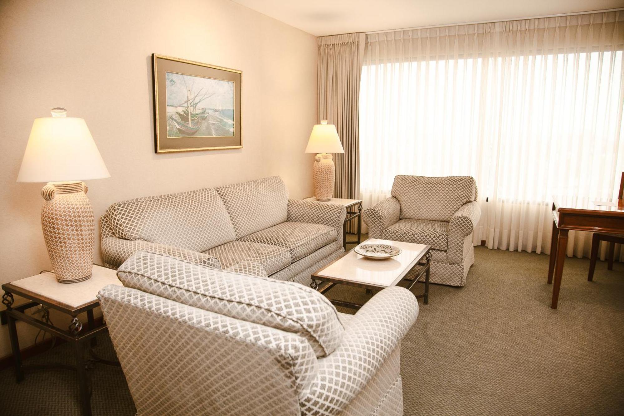 Los Tallanes Hotel & Suites Lima Zewnętrze zdjęcie