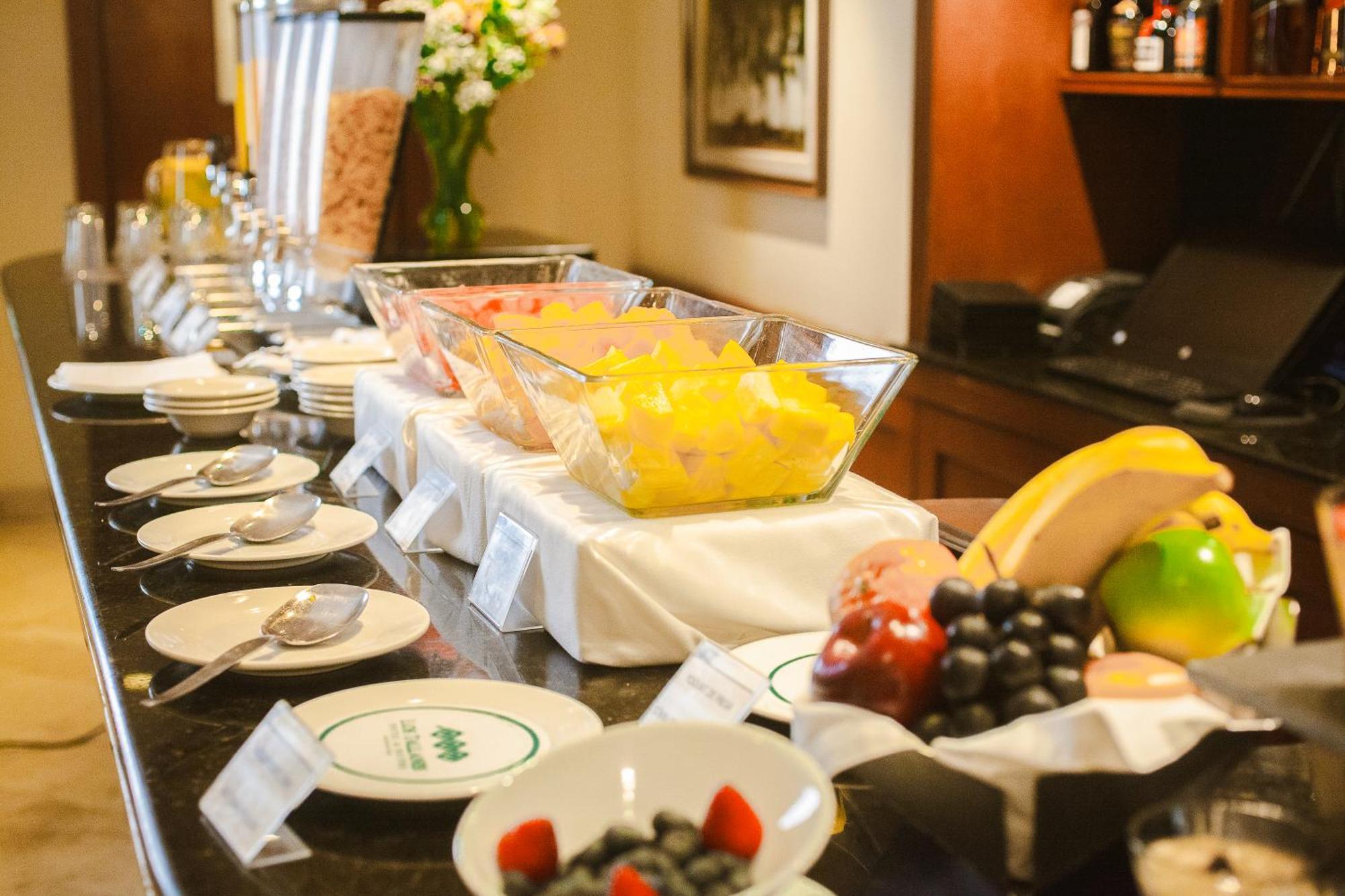 Los Tallanes Hotel & Suites Lima Zewnętrze zdjęcie