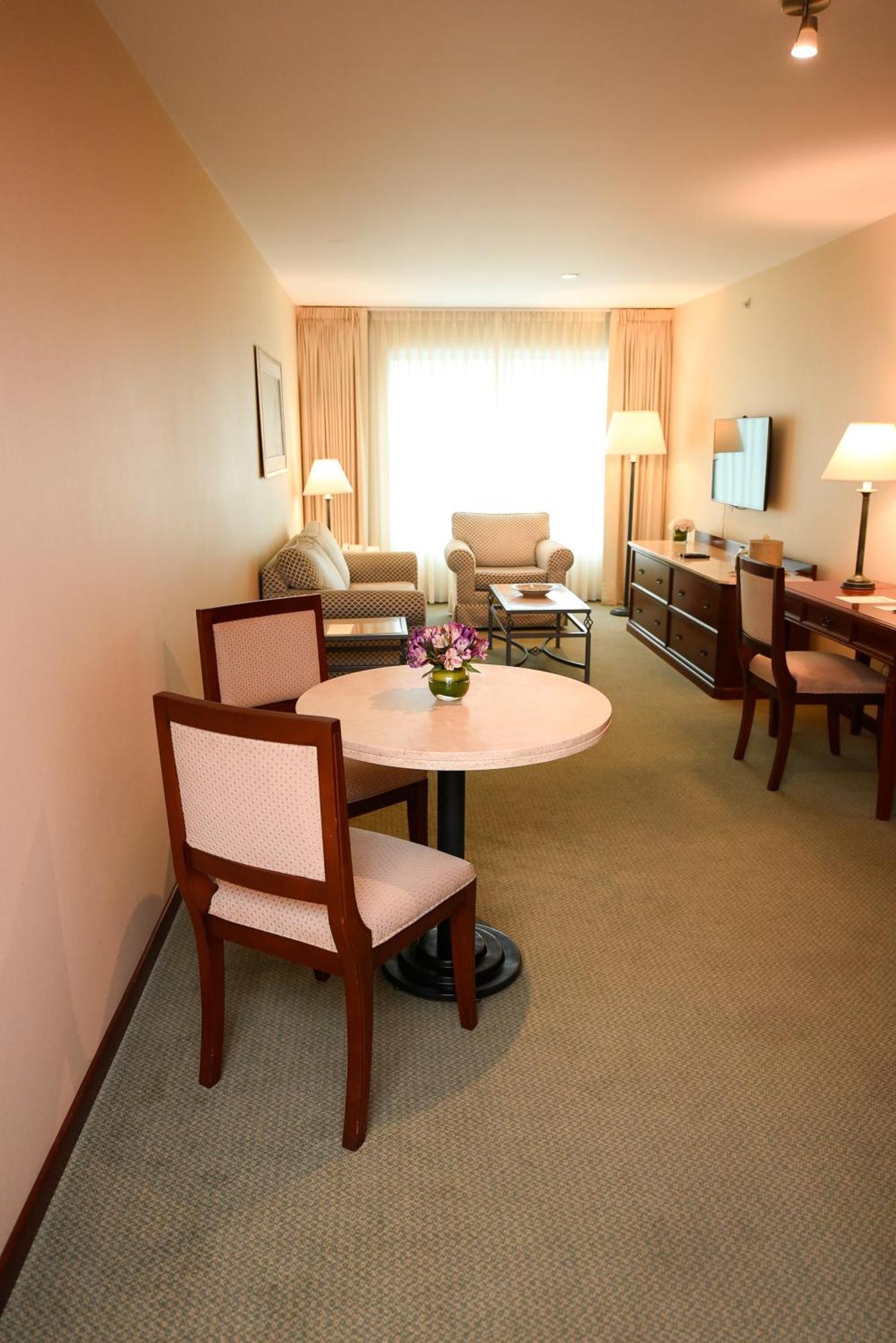 Los Tallanes Hotel & Suites Lima Zewnętrze zdjęcie